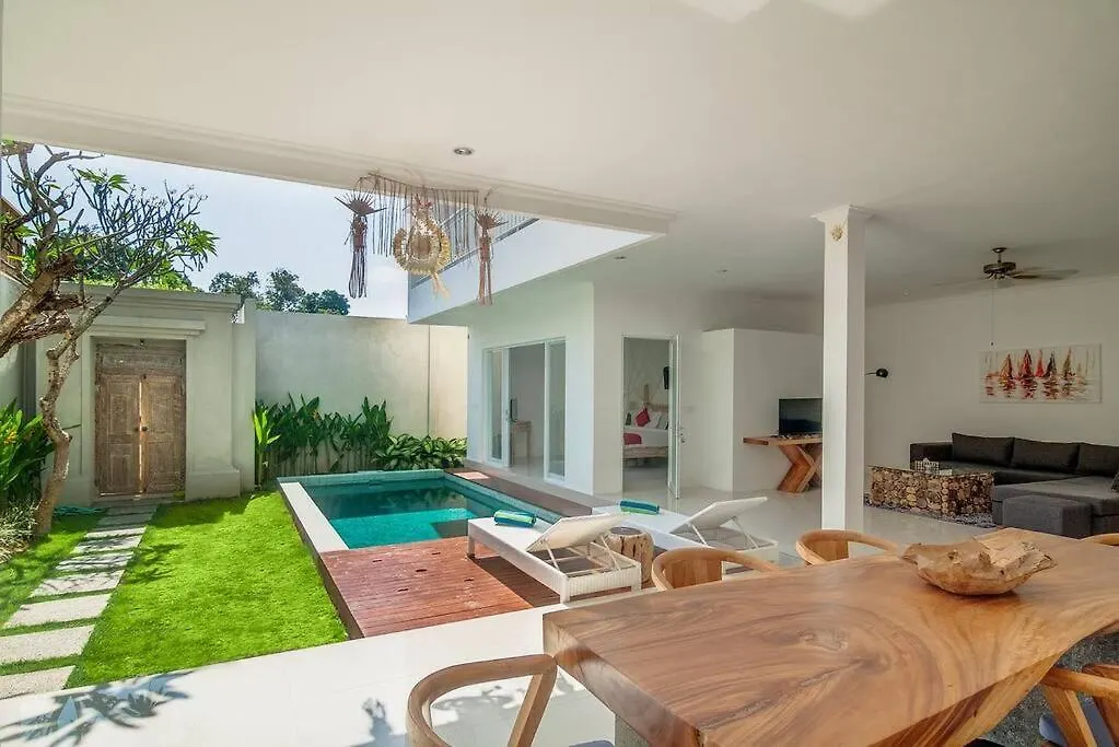 Selog Villa 3 Seminyak  Indonesia